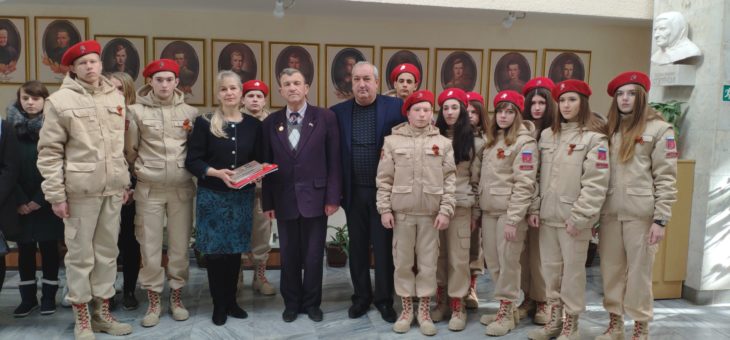 КАНЕВЧАНЕ  В  ГОСТЯХ У МУЗЕЯ