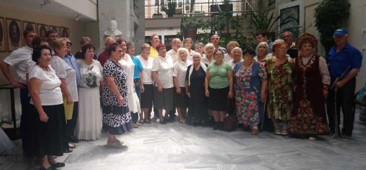 СОРВАЛИ БУРНЫЕ АПЛОДИСМЕНТЫ